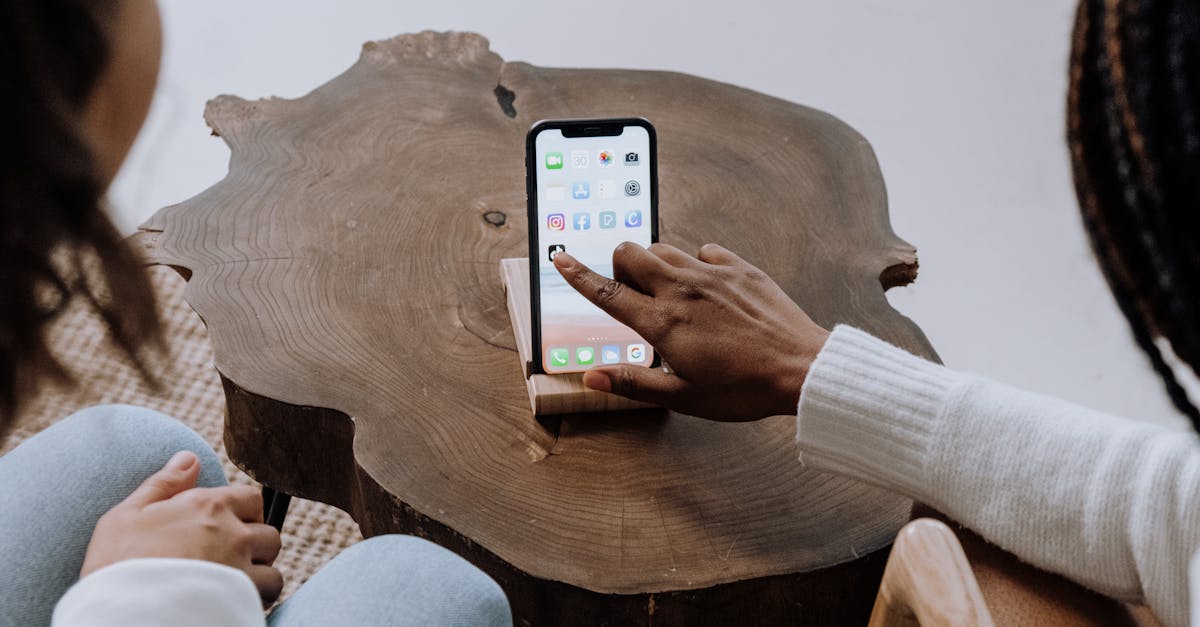 how to use pdf on iphone
